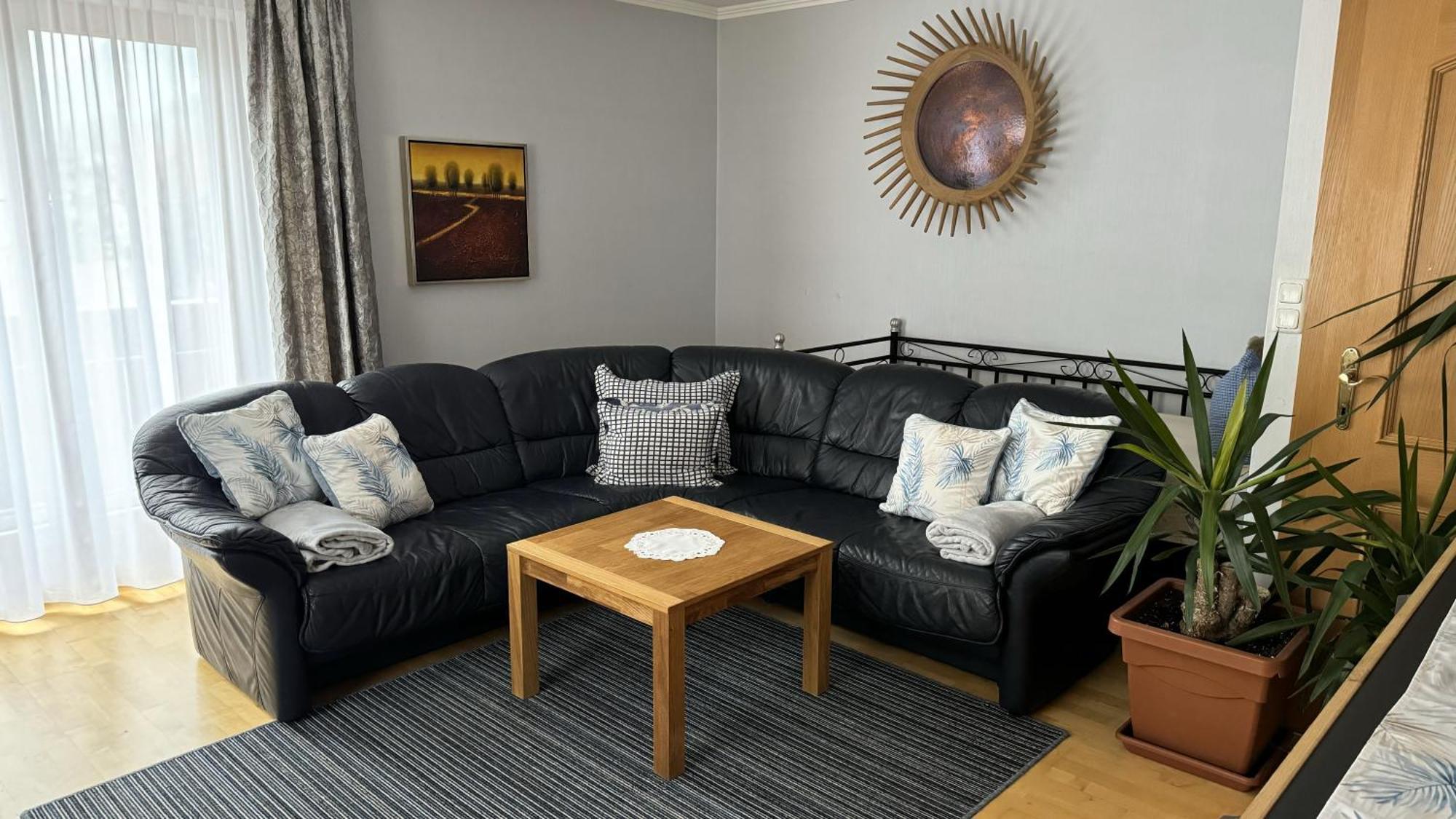 Apartment Au 10